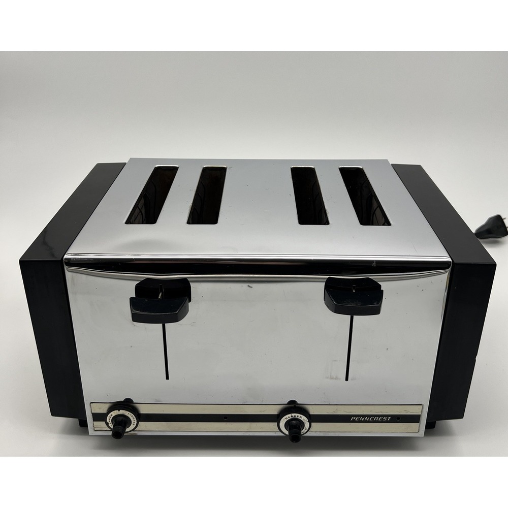 VTG JC PENNY PENNCREST 4 SLICE TOASTER. MODEL # 3335 . NICE WORKING CONDITION